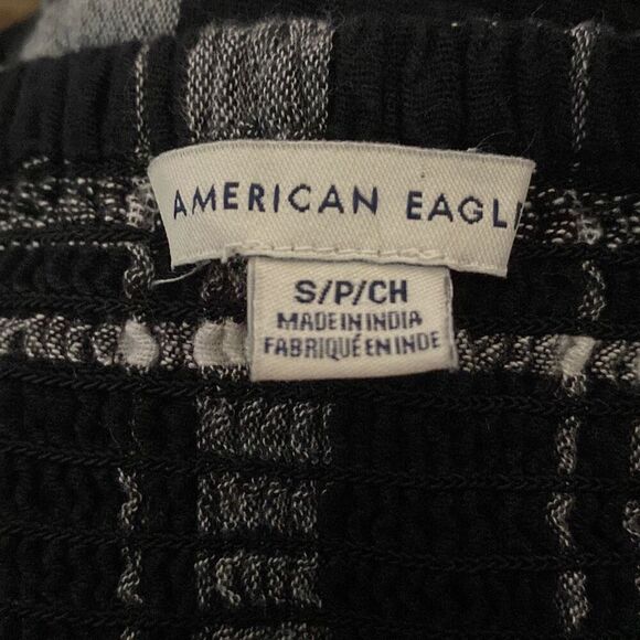 🔥3/$20🔥 American Eagle Outfitters black and white crop top size S - Picture 10 of 13